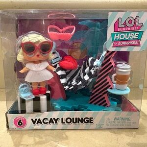 LOL Surprise Vacay Lounge Set with Doll